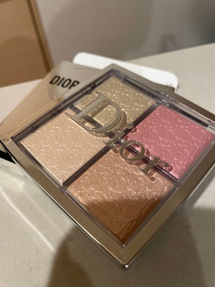 ディオール バックステージ フェイス グロウ パレット/Dior/ハイライトを使ったクチコミ(4枚目)