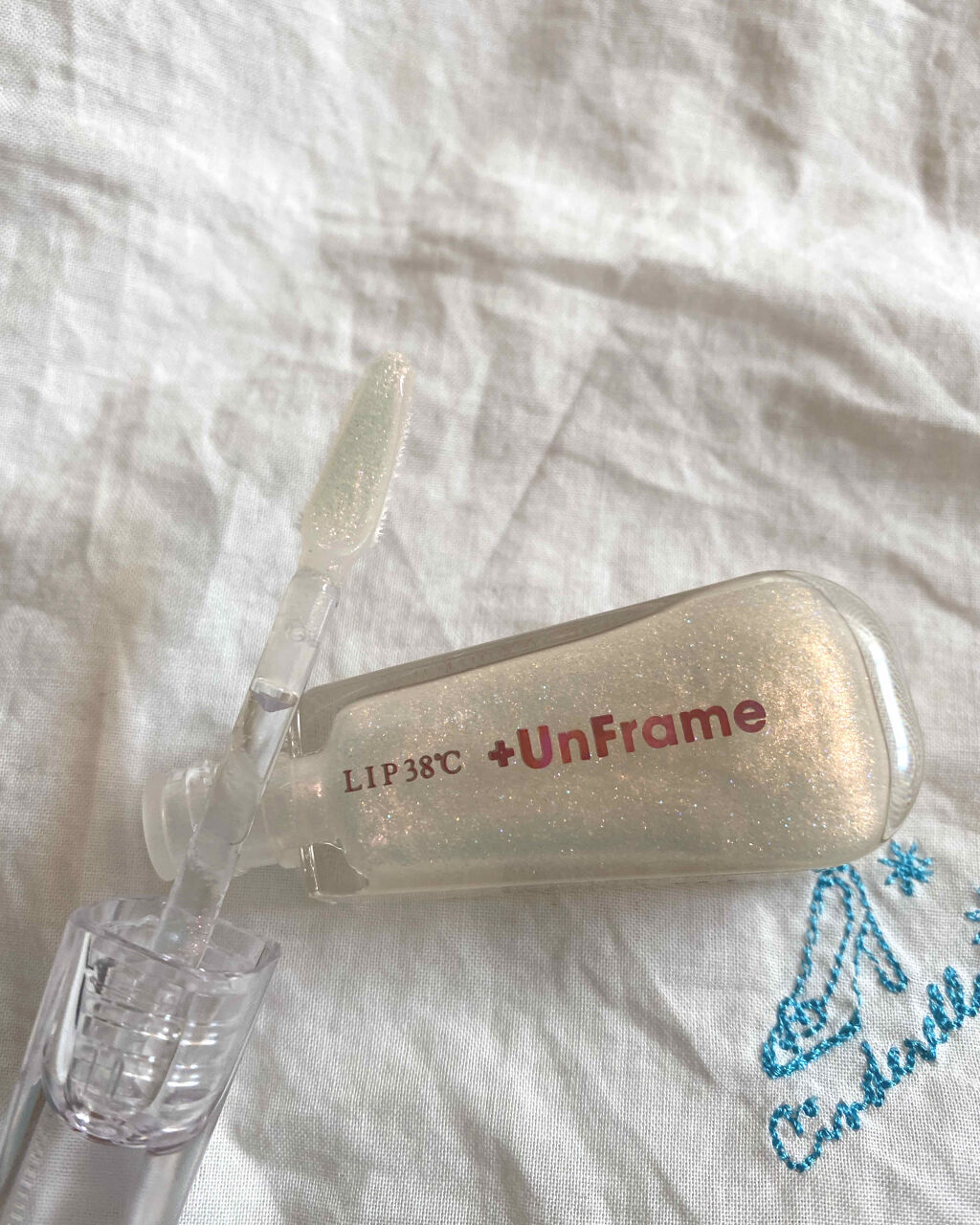 38°C / 99°F リップトリートメント (リップ美容液)/UZU BY FLOWFUSHI/リップケアを使ったクチコミ（2枚目）