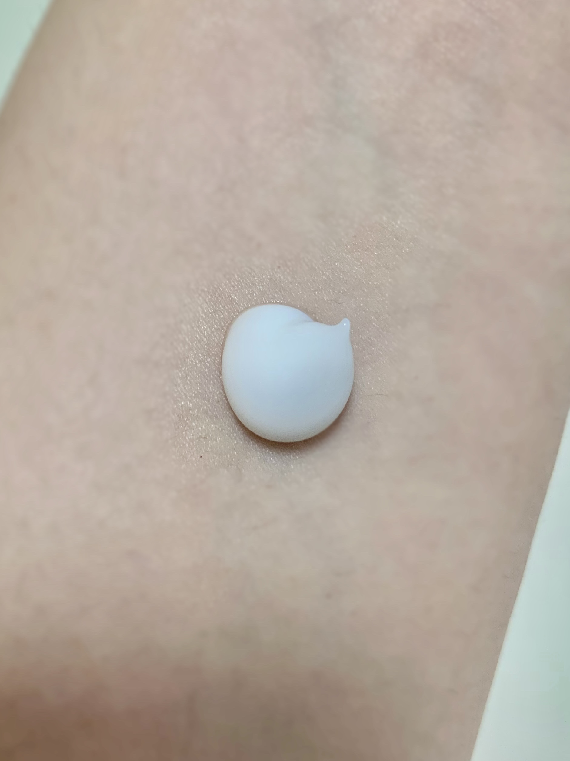 ワンダーハニー 素肌サラサラクールジェル シトラスソルベ/VECUA Honey/ボディクリームを使ったクチコミ（2枚目）