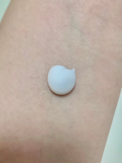 VECUA Honey ワンダーハニー 素肌サラサラクールジェル シトラスソルベのクチコミ「VECUA Honey ワンダーハニー 素肌サラサラクールジェル シトラスソルベ 880円(税.....」(2枚目)