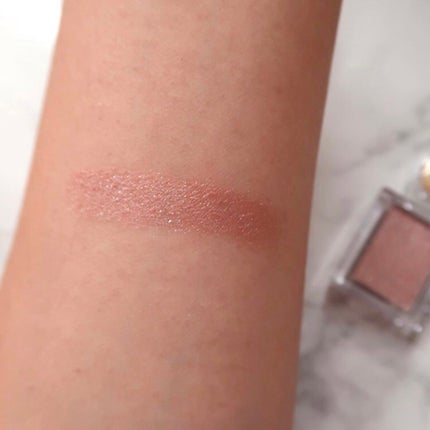 シャドーカスタマイズ/MAJOLICA MAJORCA/単色アイシャドウを使ったクチコミ(3枚目)