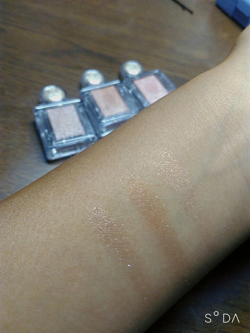 シャドーカスタマイズ/MAJOLICA MAJORCA/単色アイシャドウを使ったクチコミ(2枚目)