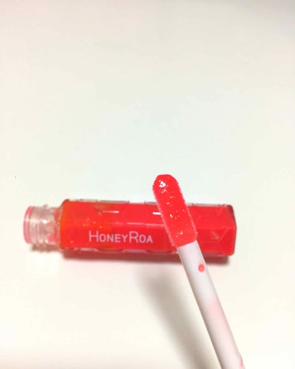 ハニーラスター r/ROAlív/リップグロスを使ったクチコミ(4枚目)