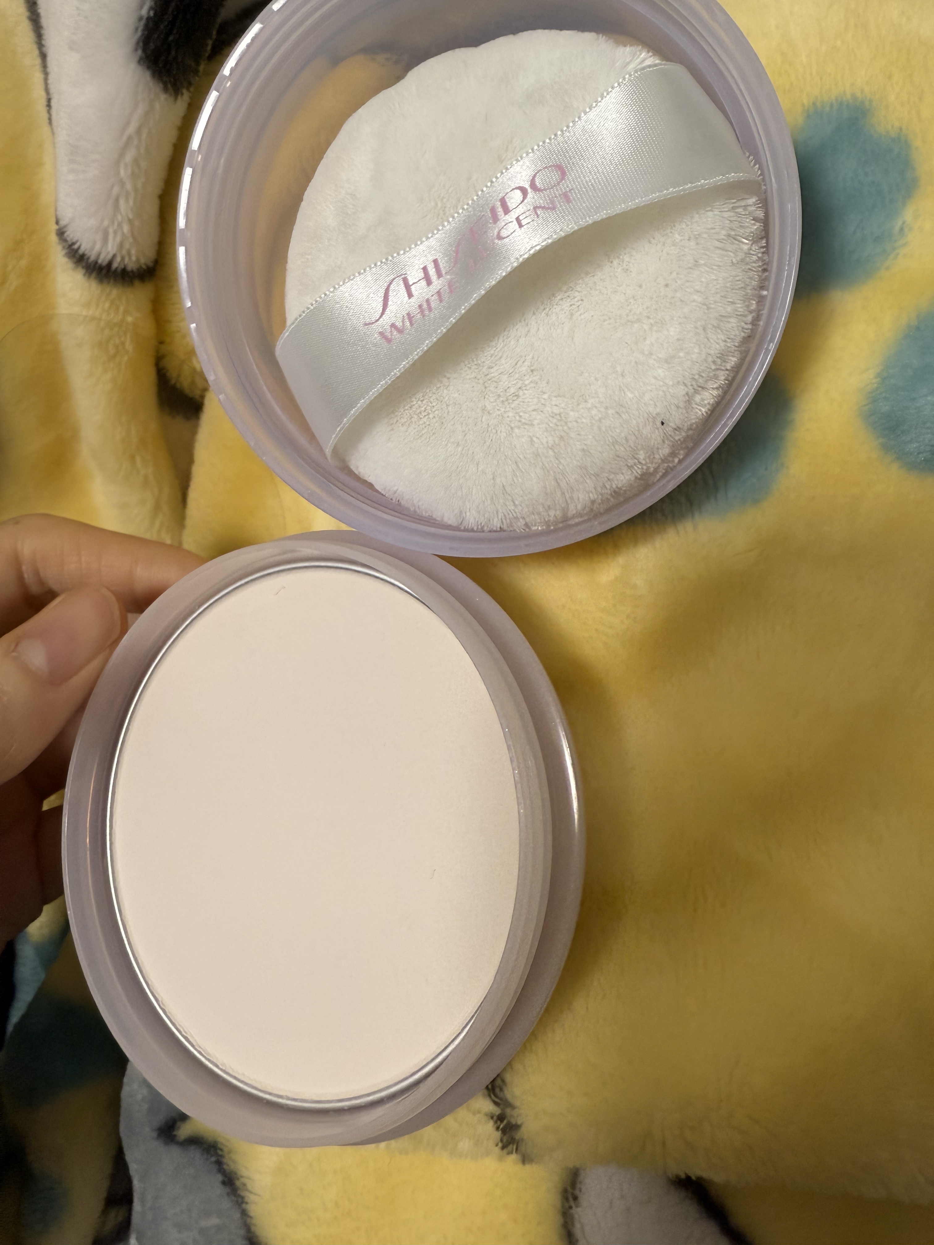 ホワイトルーセント ブライトニング スキンケアパウダー Ｎ/SHISEIDO/プレストパウダーを使ったクチコミ（1枚目）