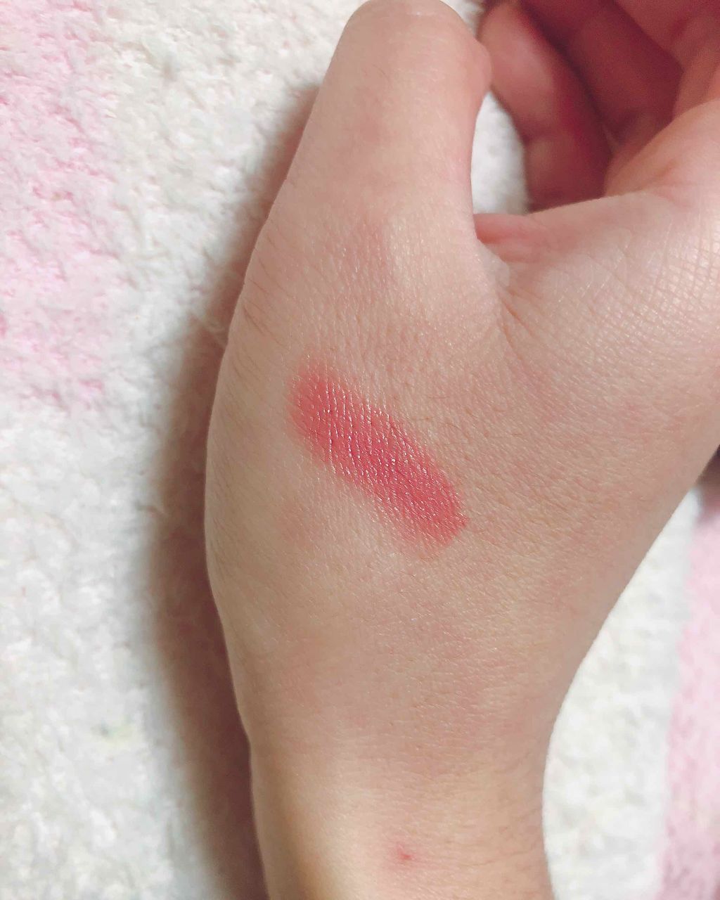 カラーリッシュ エクストラルージュ/ロレアル パリ/口紅を使ったクチコミ(2枚目)