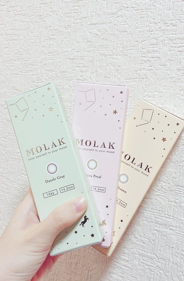 MOLAK 1day
サクラペタル、ダズルグレー、ティントブラウン

パケがパステルでとっっても可愛い🥹

まだ使用できそうにないので、
使用感は出来れば追ってレビューします！

○お色味について
・テ