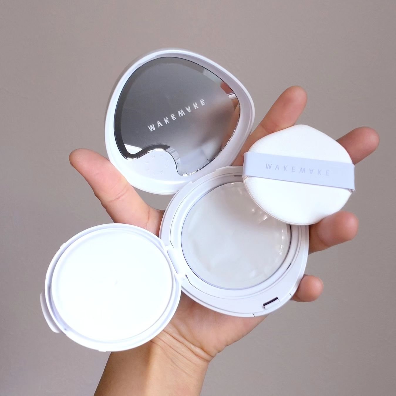 ウォーターグロウコーティングクッション/wakemake/クッションファンデーションを使ったクチコミ（2枚目）