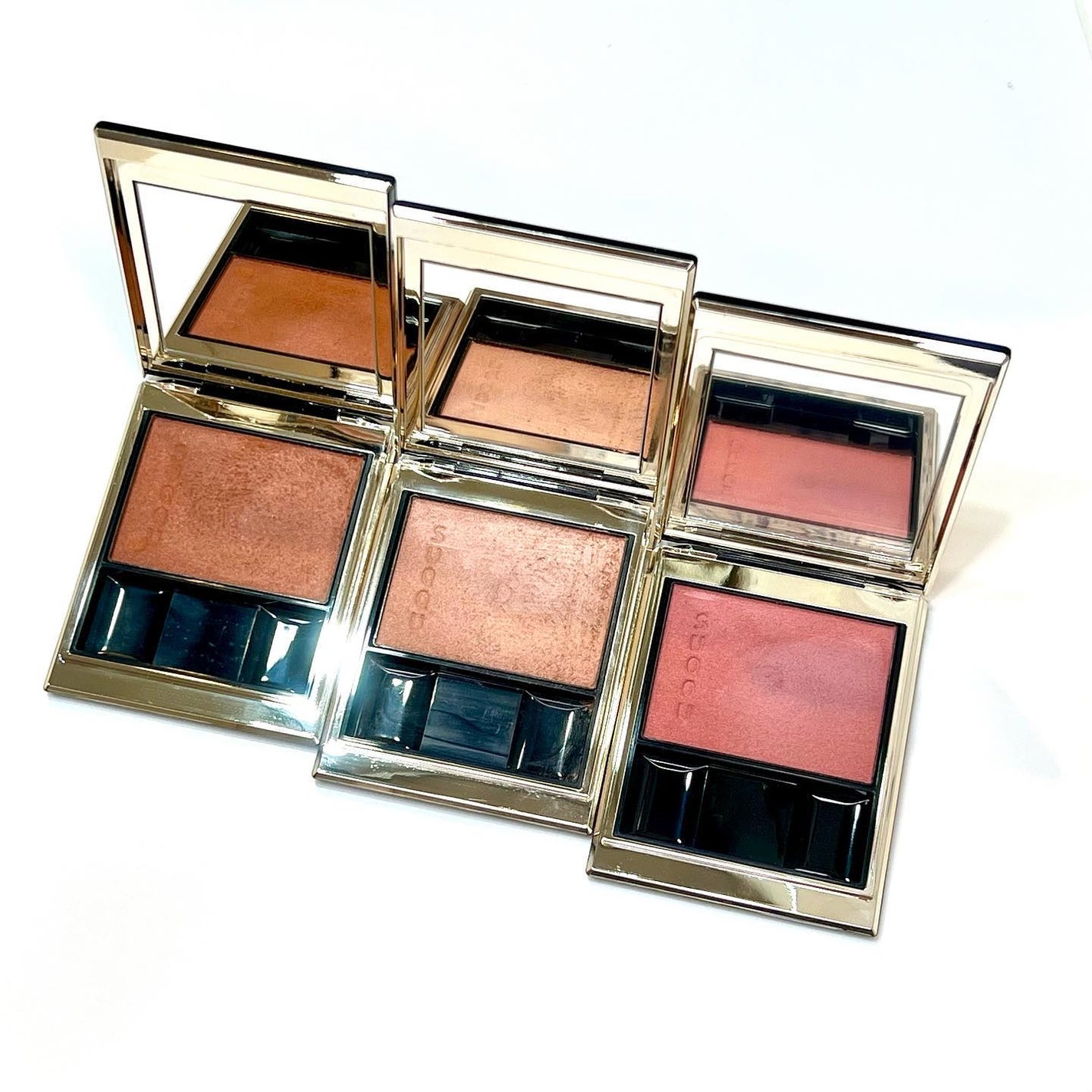 メルティング パウダー ブラッシュ/SUQQU/パウダーチークを使ったクチコミ(1枚目)