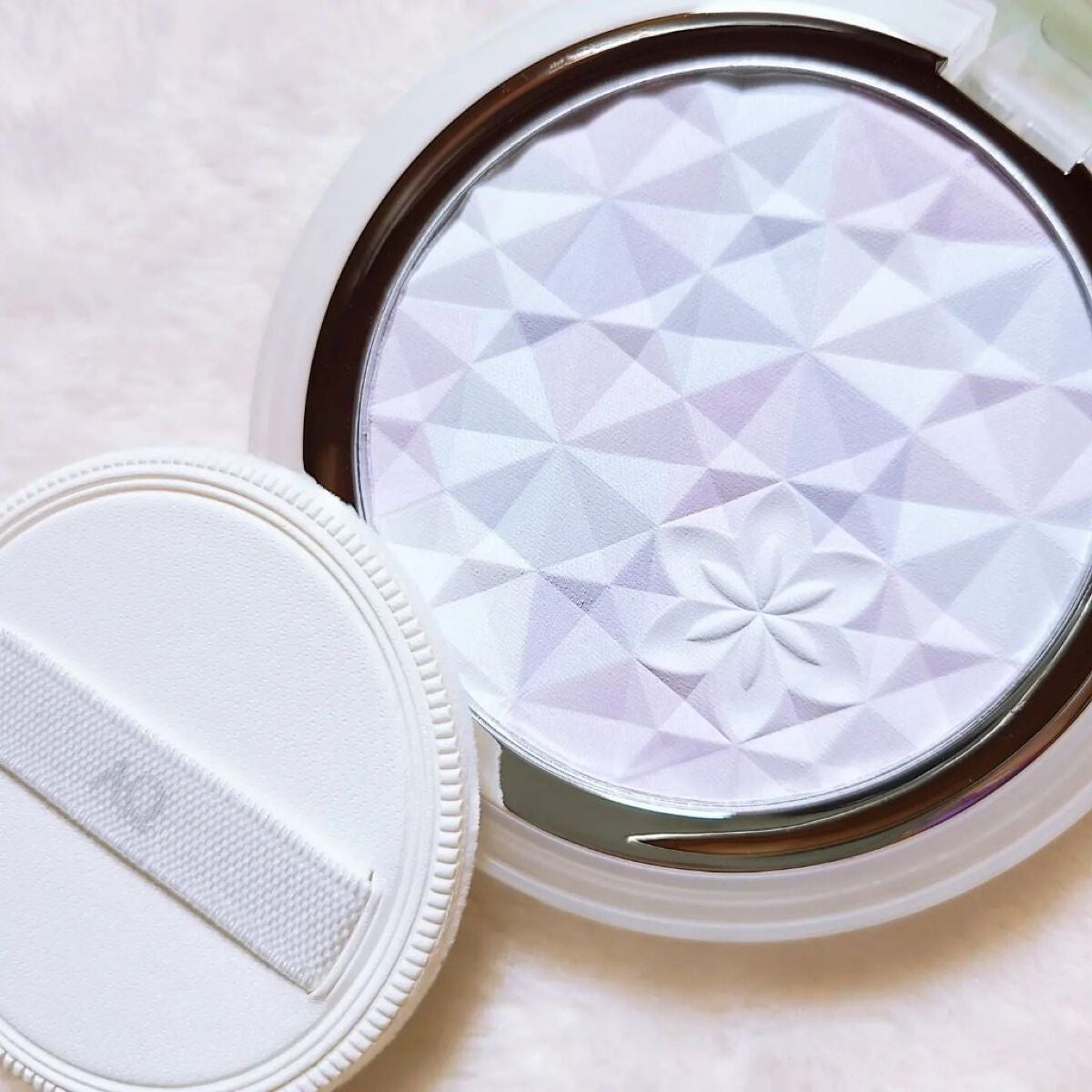 AQ オーラ リフレクター/DECORTÉ/プレストパウダーを使ったクチコミ(4枚目)