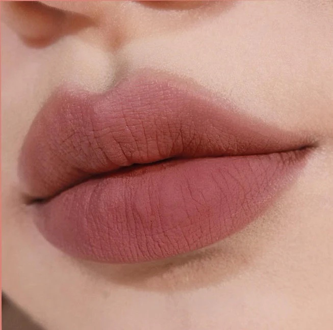 スーパーマットリップ＆チークマッド/INTO U/口紅を使ったクチコミ（2枚目）