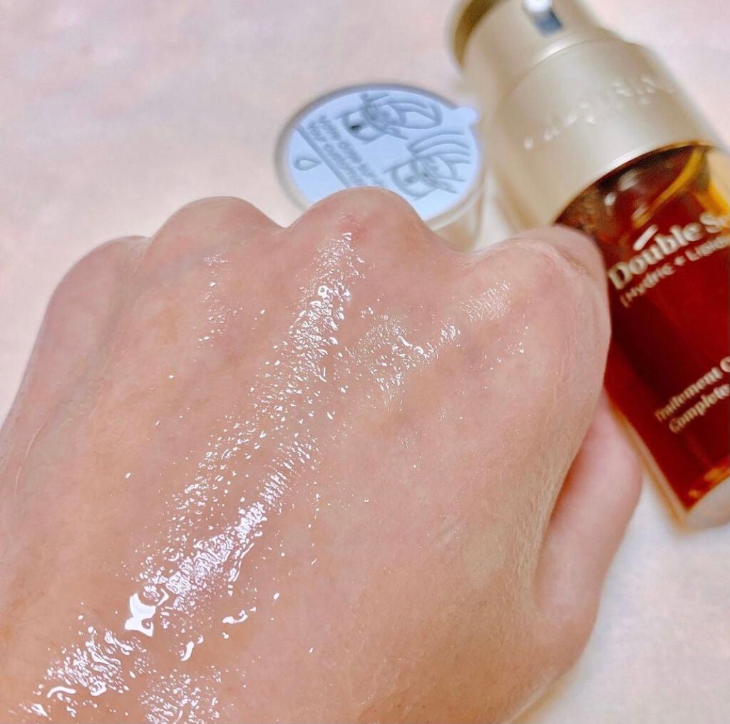 あゆ on LIPS 「ずっと前から気になっていたクラランスのダブルセーラムEX。この..」(5枚目)