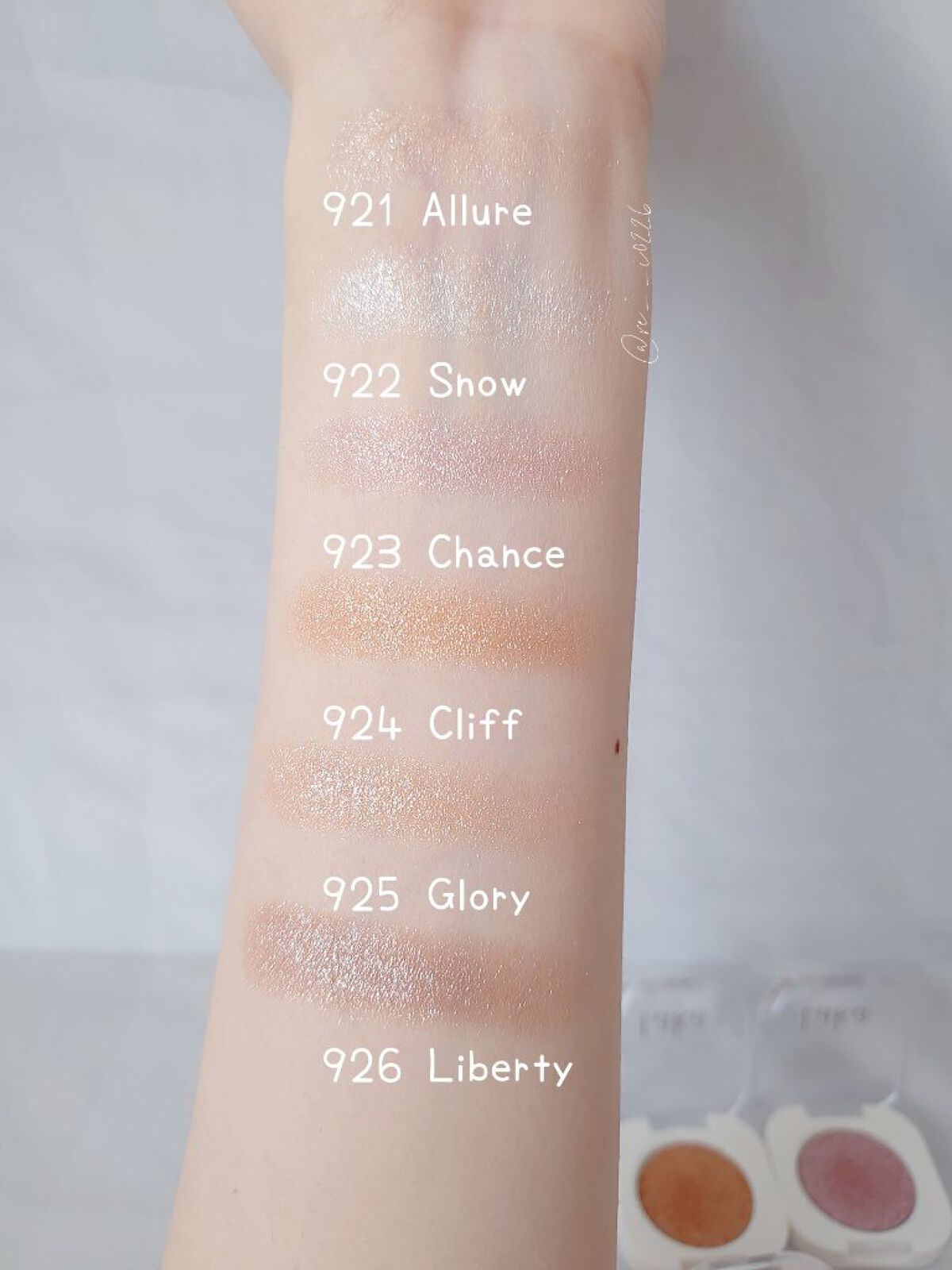 モノアイシャドウ/Laka/単色アイシャドウを使ったクチコミ（3枚目）