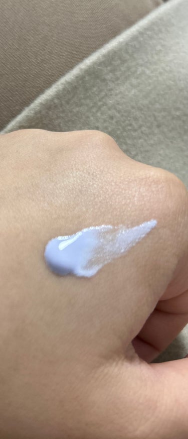 LANEIGE スキンベールベース EX SPF 28 PA++のクチコミ「
LANEIGEのクッションファンデ買った時に
付いてきたおまけの下地です！！

3日くらい使.....」（2枚目）