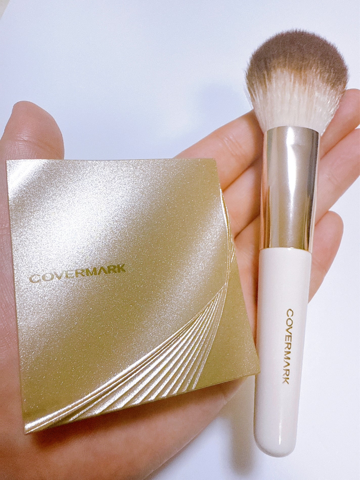 カバーマーク ライティング カラー パウダー/COVERMARK/パウダーチークを使ったクチコミ(4枚目)