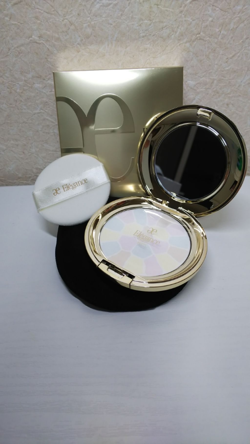 ラ プードル オートニュアンス/Elégance/プレストパウダーを使ったクチコミ（1枚目）