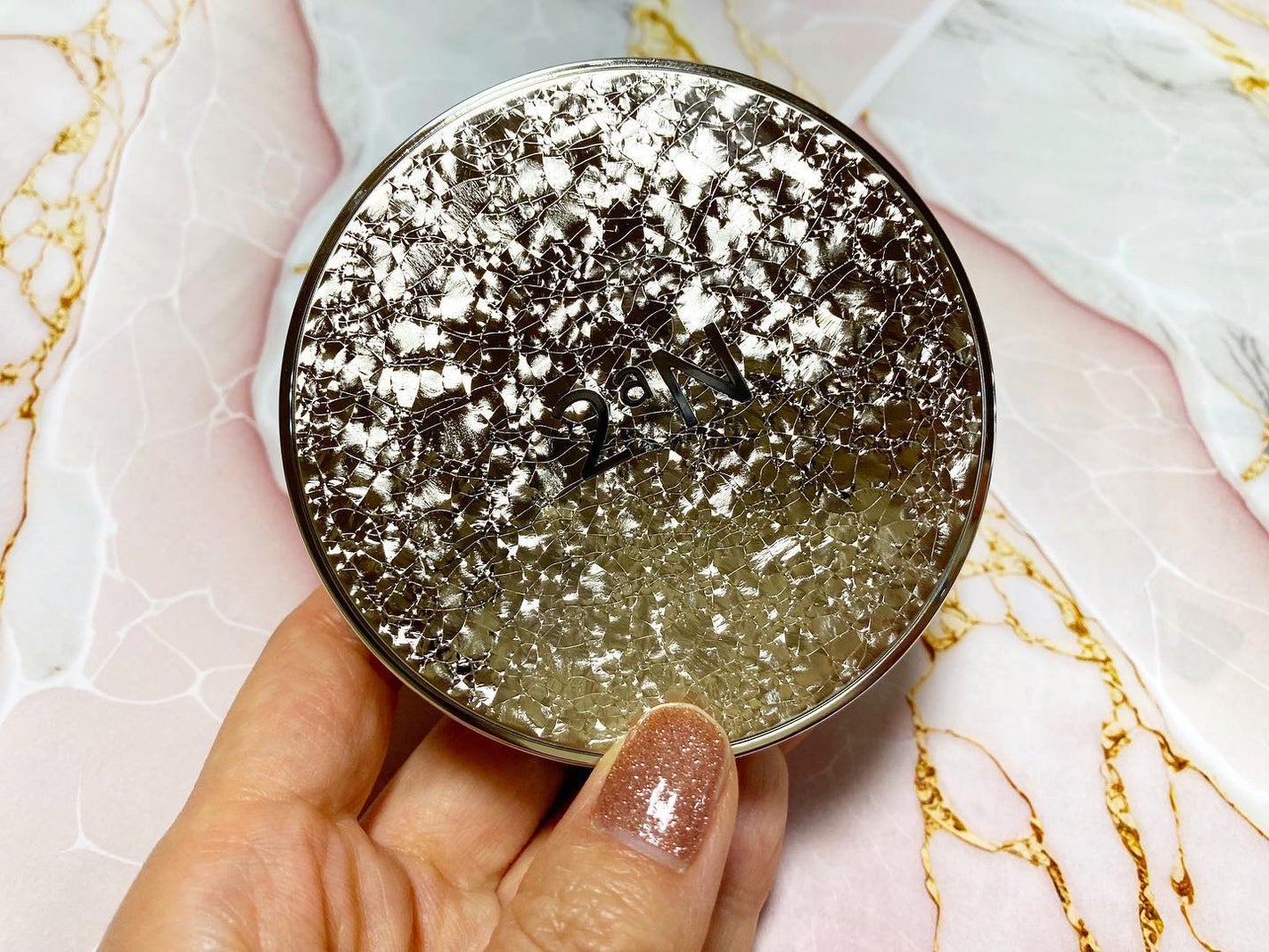 グリーミングテンションパクト/2aN/クリーム・エマルジョンファンデーションを使ったクチコミ(4枚目)