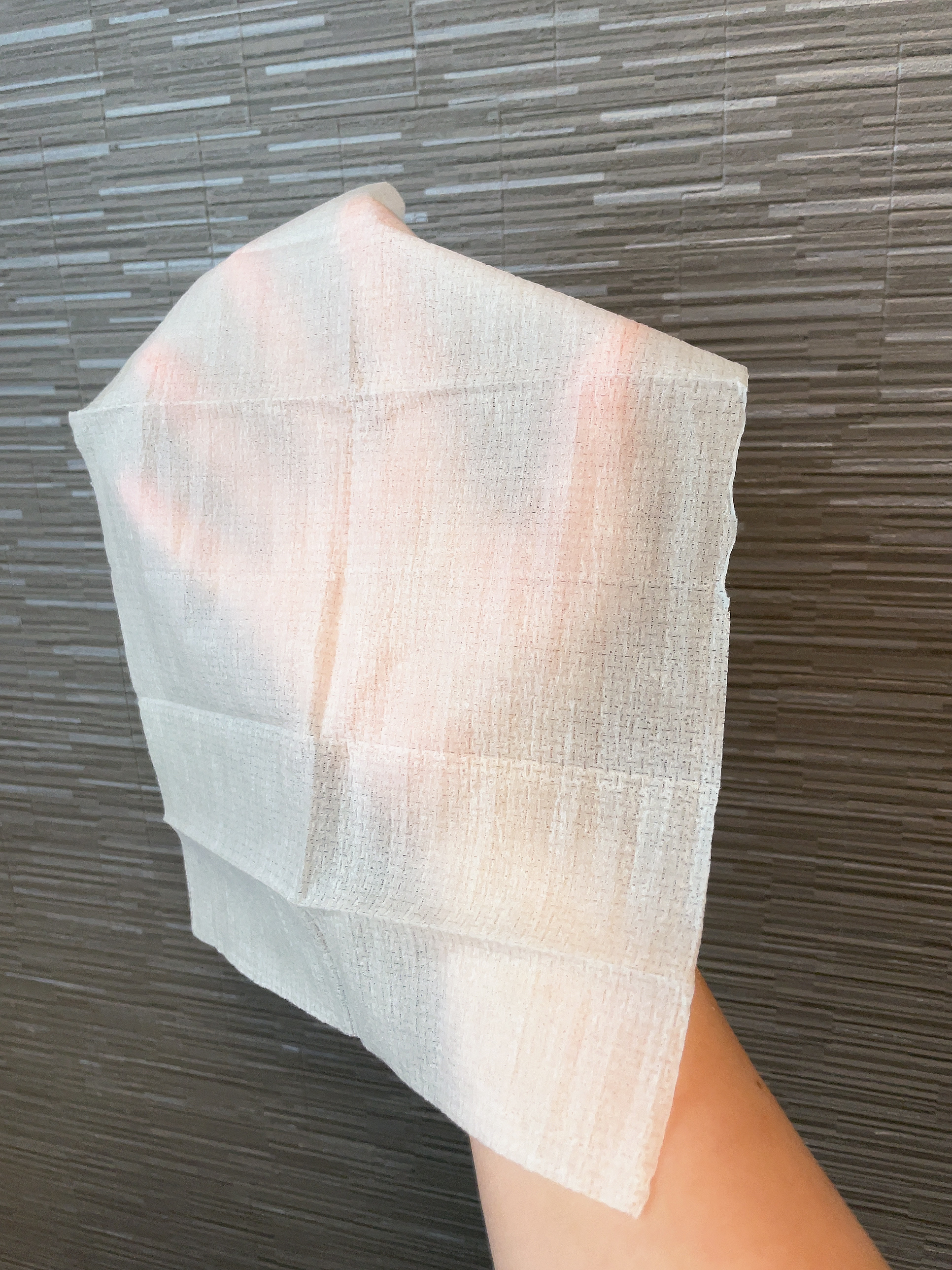 アイスデオドラント ボディペーパーN フリーズピーチ/ギャツビー/ボディシートを使ったクチコミ（2枚目）