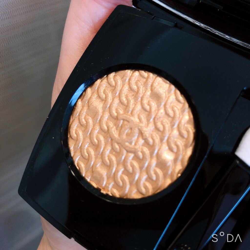 オンブル プルミエール プードゥル/CHANEL/単色アイシャドウを使ったクチコミ(2枚目)