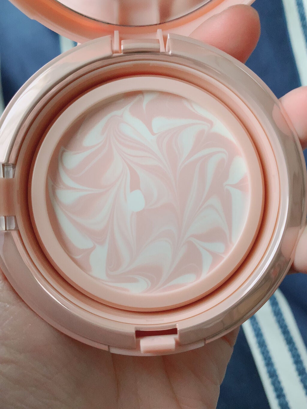 ジューシーパン スキンケアプライマー/A’pieu/化粧下地を使ったクチコミ(3枚目)