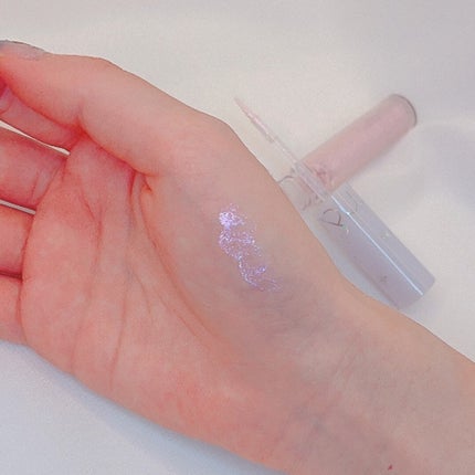 リキッド グリッター シャドウ 05 ラビーフレア(LOVEY FLARE)/rom&nd/グリッターを使ったクチコミ(2枚目)