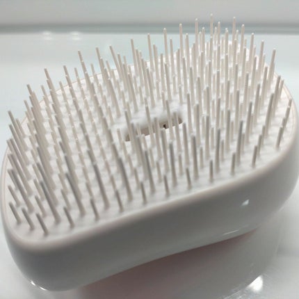 コンパクトスタイラー ローズゴールド/リュクス/TANGLE TEEZER/ヘアブラシを使ったクチコミ(2枚目)