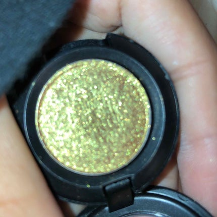 ダズルシャドウ/M・A・C/単色アイシャドウを使ったクチコミ(2枚目)