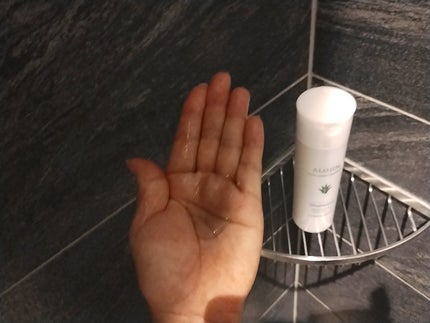 mcgroupakiko on LIPS 「プールに入ったり、山歩きで滝汗をかいたりとシャワーを浴びる回数..」(4枚目)