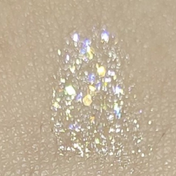 グリッター イルミネーションライナー R/CipiCipi/リキッドアイライナーを使ったクチコミ（3枚目）