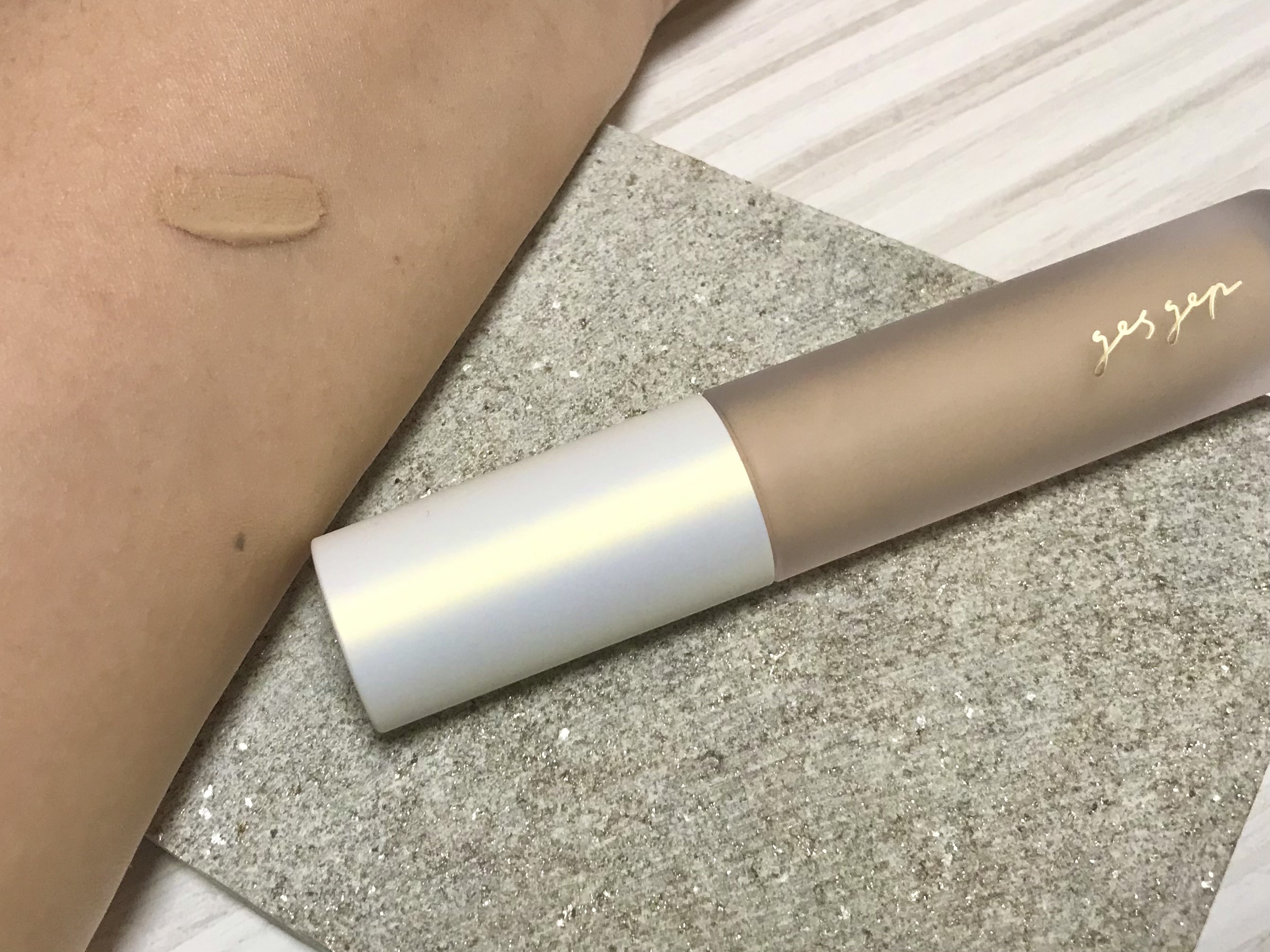 GGマルチコンシーラー/gesgep/リキッドコンシーラーを使ったクチコミ（2枚目）