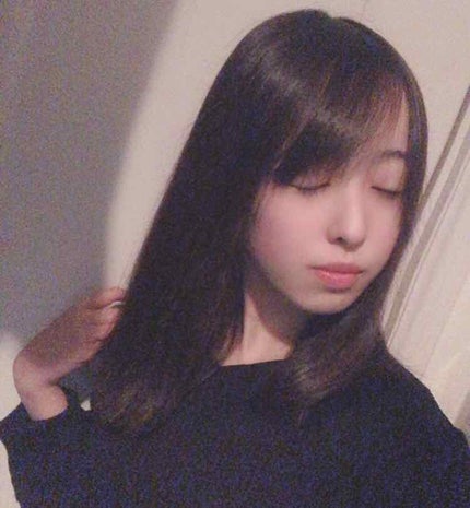 Haru on LIPS 「随分前に、髪をバッサリ切って…未だになれません。😢巻き方とか、..」(1枚目)