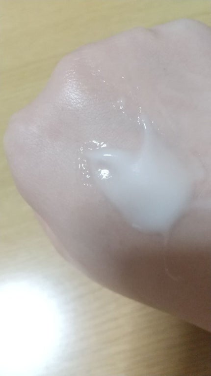 ボタニカルウォータリーワックス<ナチュラルアレンジ>/ネイチャーモード/ヘアワックス・クリームを使ったクチコミ(4枚目)