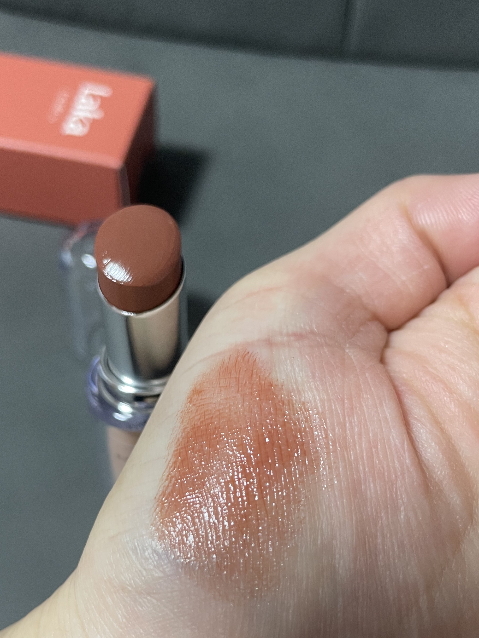 ボンディンググロウリップスティック/Laka/口紅を使ったクチコミ（3枚目）