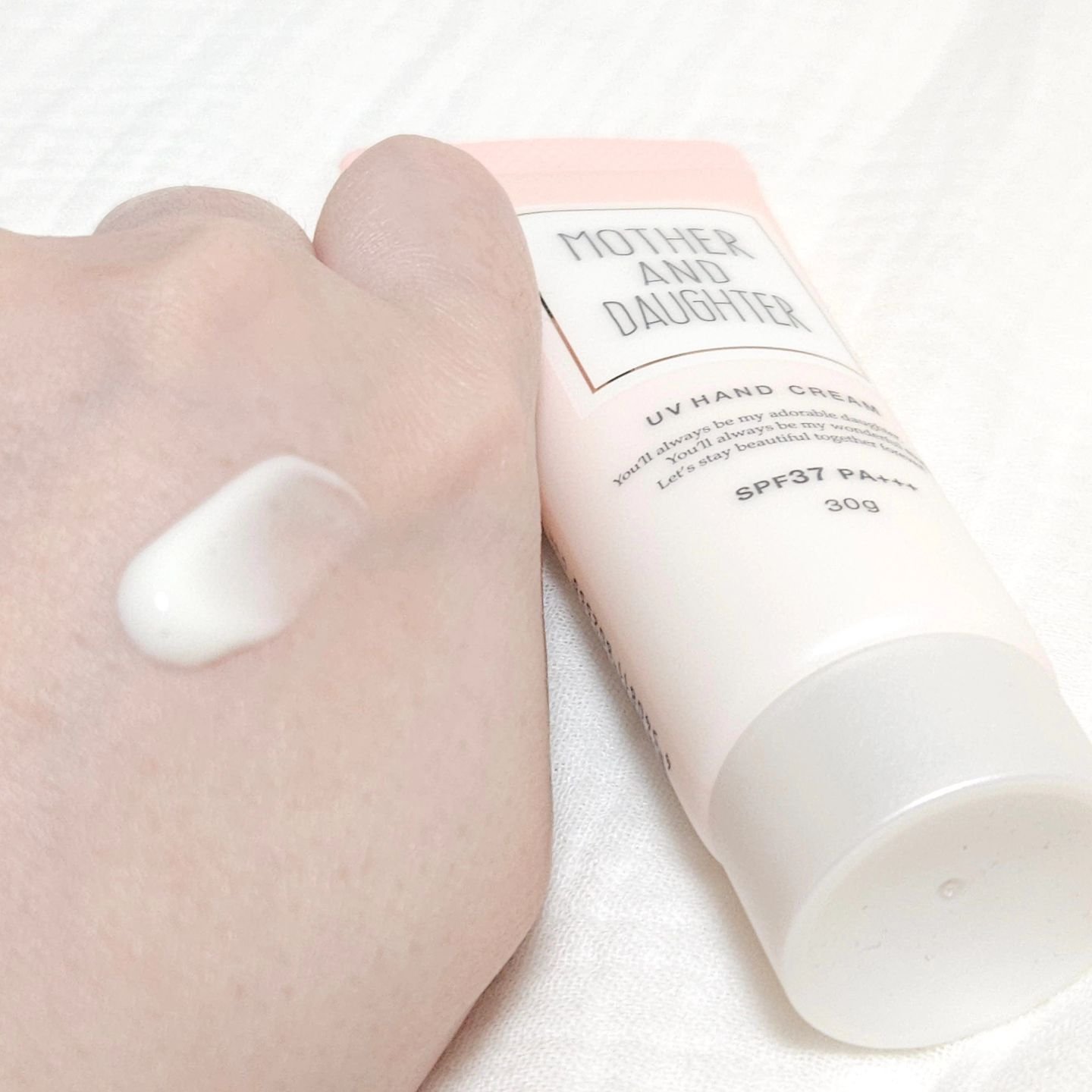 UVハンドクリームN SPF37 PA+++/Mother&Daughter/ハンドクリームを使ったクチコミ（2枚目）
