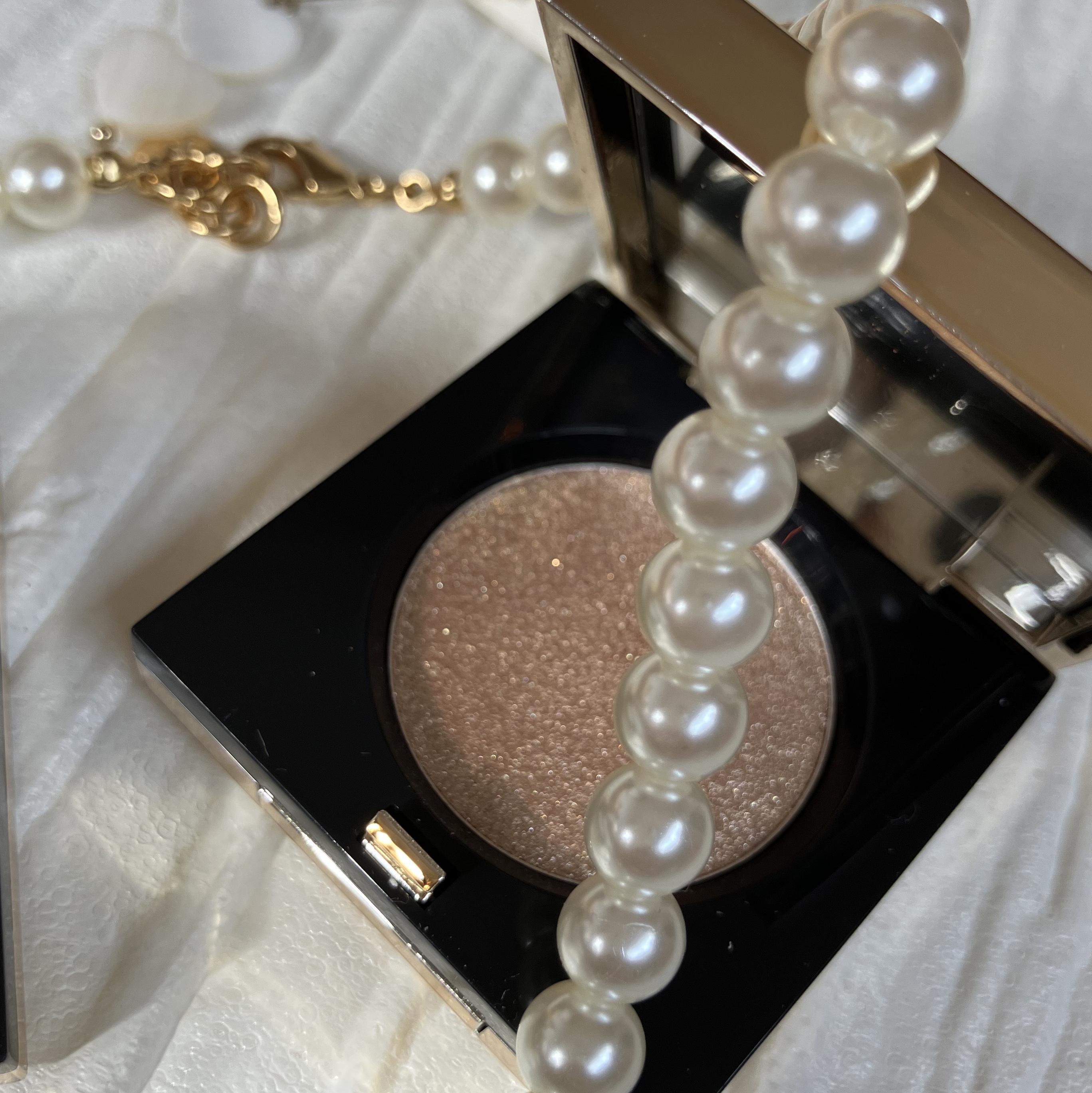 リュクスアイシャドウ/BOBBI BROWN/単色アイシャドウを使ったクチコミ（1枚目）