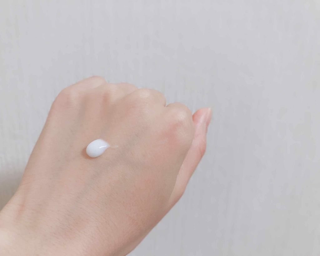 純白専科 すっぴん白雪美容液(専科 薬用美白クリーム)/SENKA（専科）/美容液を使ったクチコミ（2枚目）