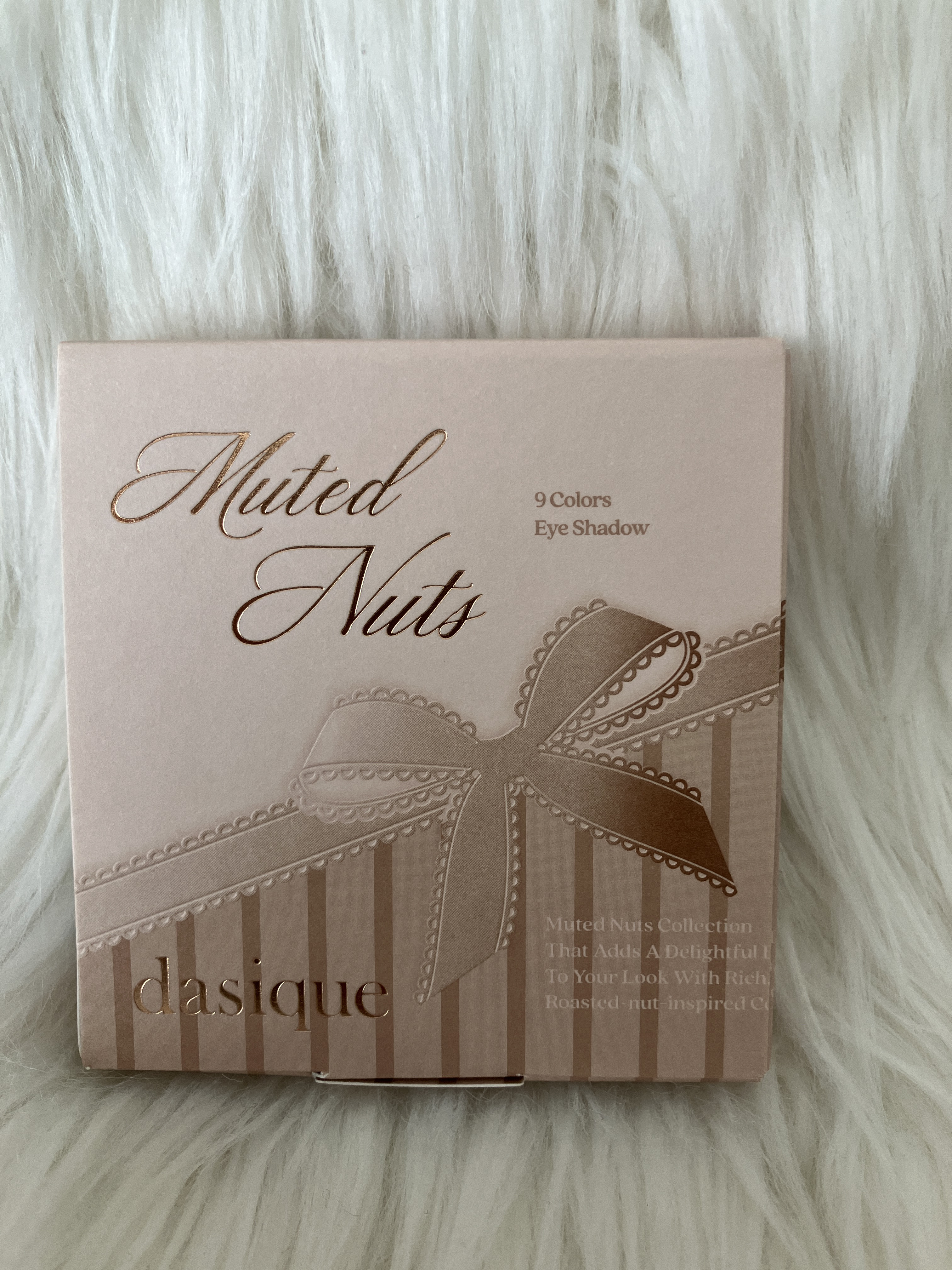 シャドウパレット 24 ミューテッドナッツ/dasique/アイシャドウパレットを使ったクチコミ（3枚目）