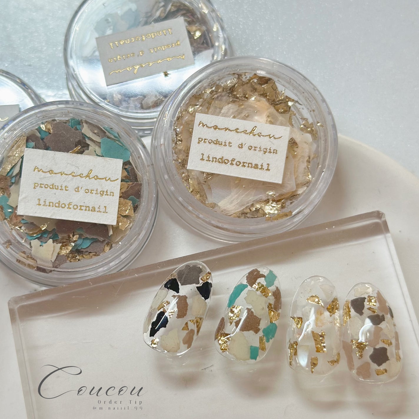 🐒ズボラママみっちゃんの高見えネイル💅 on LIPS 「めちゃかわ❤️❤️❤️ラローナさんのフレークが気になって購入し..」(2枚目)