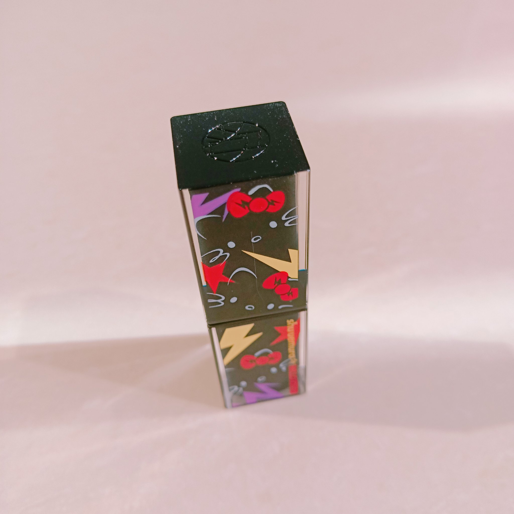 ルージュ アンリミテッド ディスコ グリッツ ルビー スパークラー/shu uemura/口紅を使ったクチコミ（2枚目）