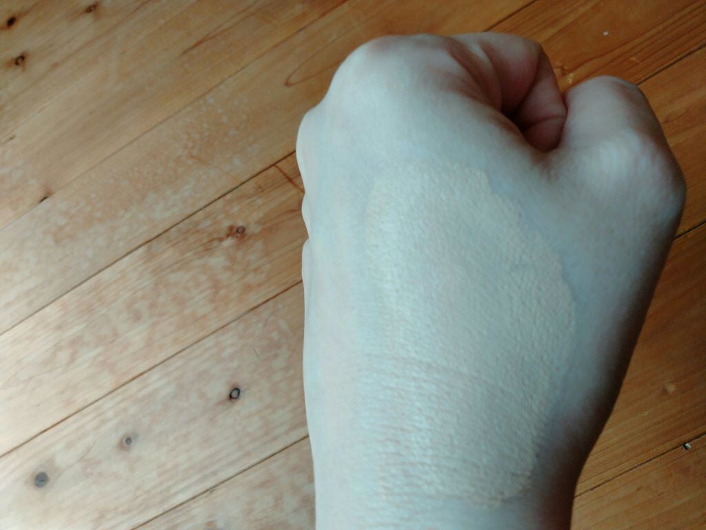 リアルカバーリキッド(セミマット)/KATE/リキッドファンデーションを使ったクチコミ(4枚目)