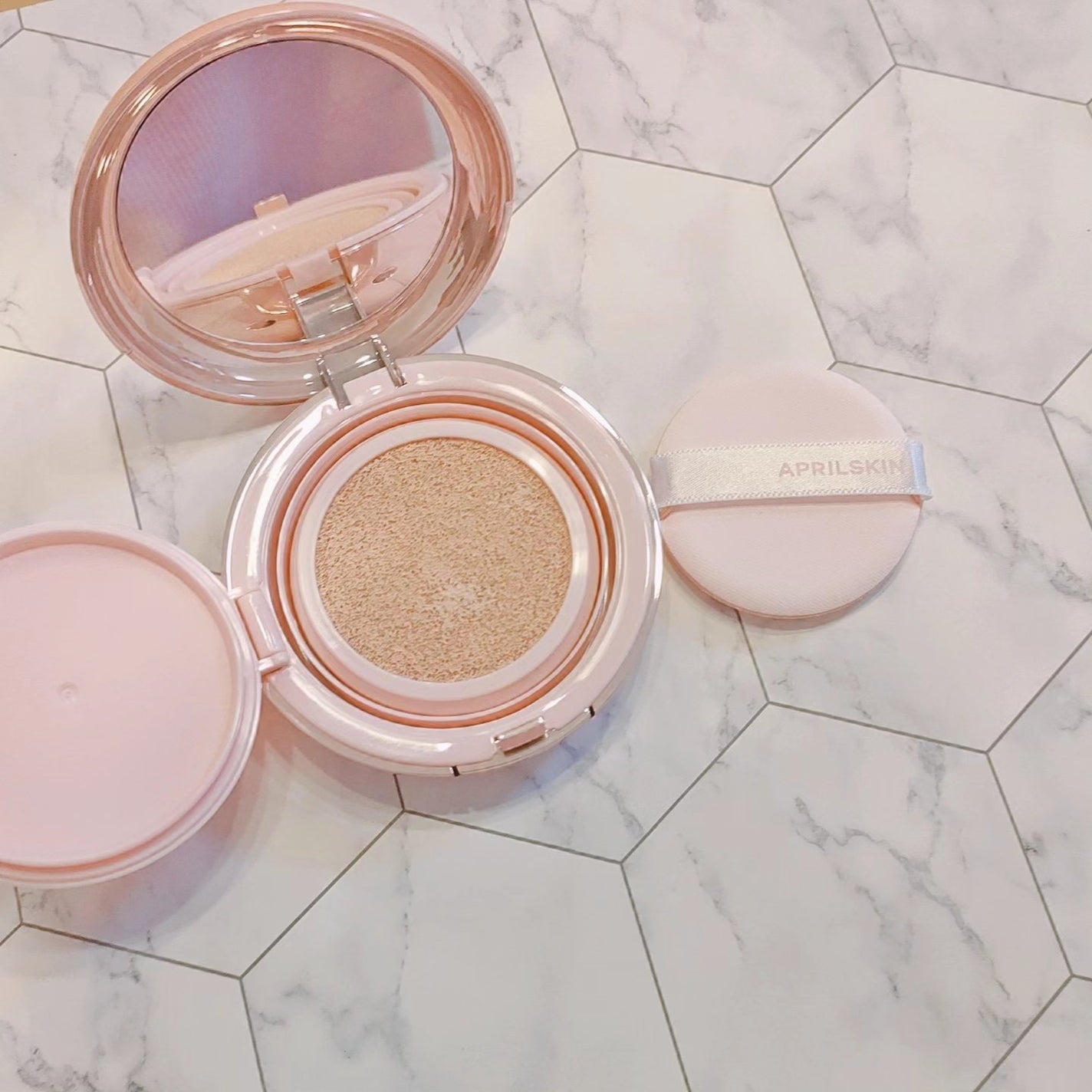 ハイパーカバーフィットクッション  グラファイト/APRILSKIN/クッションファンデーションを使ったクチコミ(4枚目)