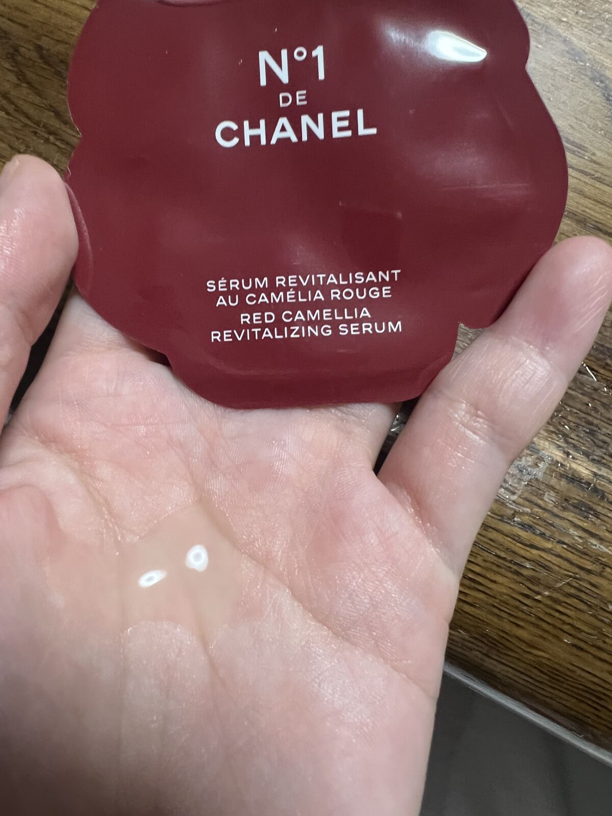 セラム N°1 ドゥ シャネル/CHANEL/美容液を使ったクチコミ（2枚目）