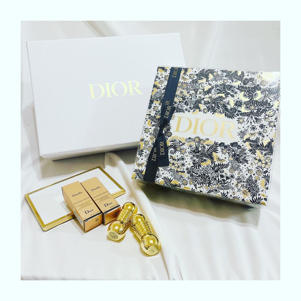 ルージュ ディオリフィック 〈アトリエ オブ ドリームズ〉 074 ローズ ディヴェール サテン（生産終了）/Dior/口紅を使ったクチコミ（1枚目）