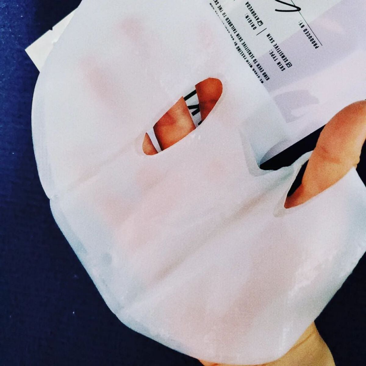 sali on LIPS 「今年は花粉、ひどいですね~😵ひどくない私でも目が痒い。おうちで..」(2枚目)