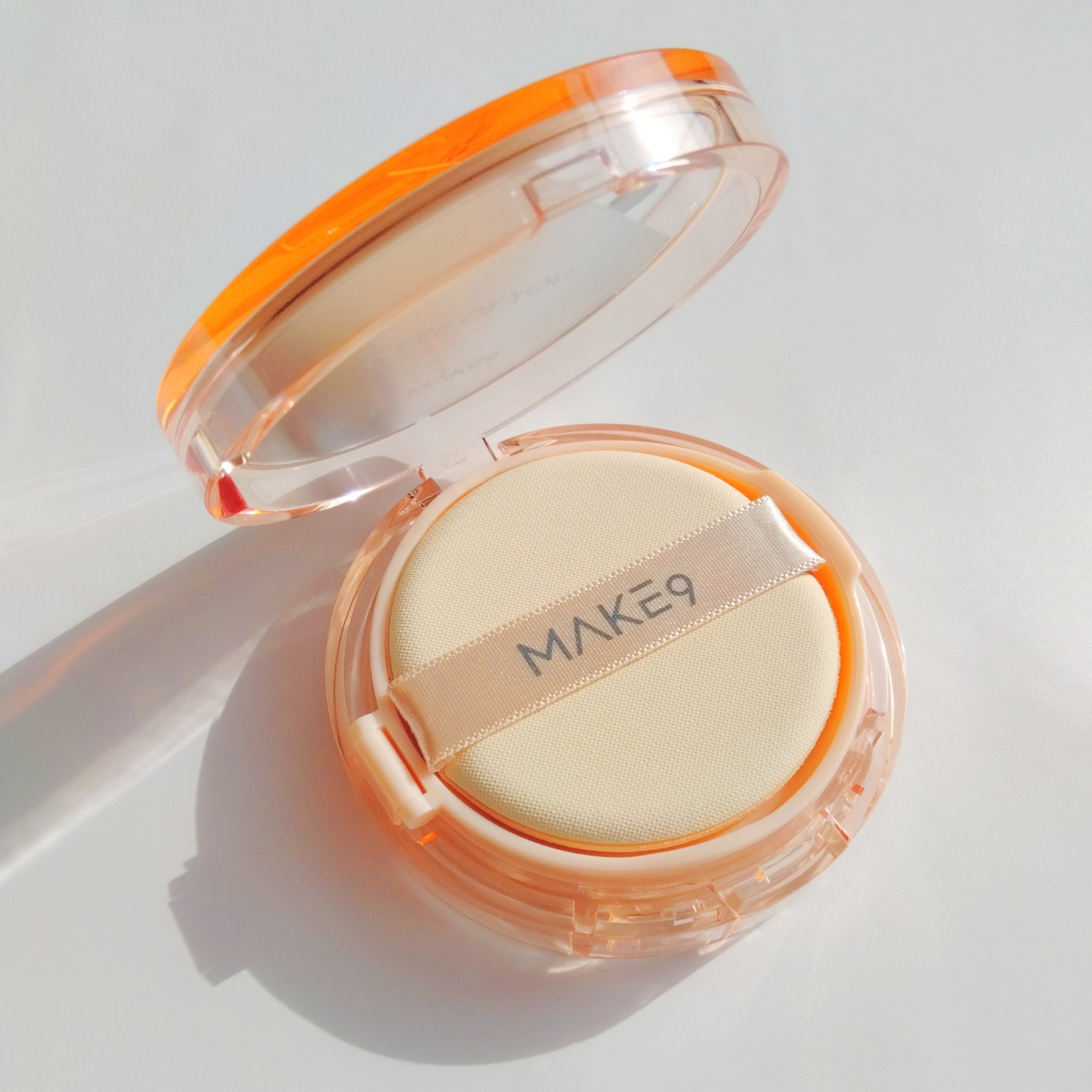 ヌードカーミンググロークッション/MAKE9/クッションファンデーションを使ったクチコミ（2枚目）