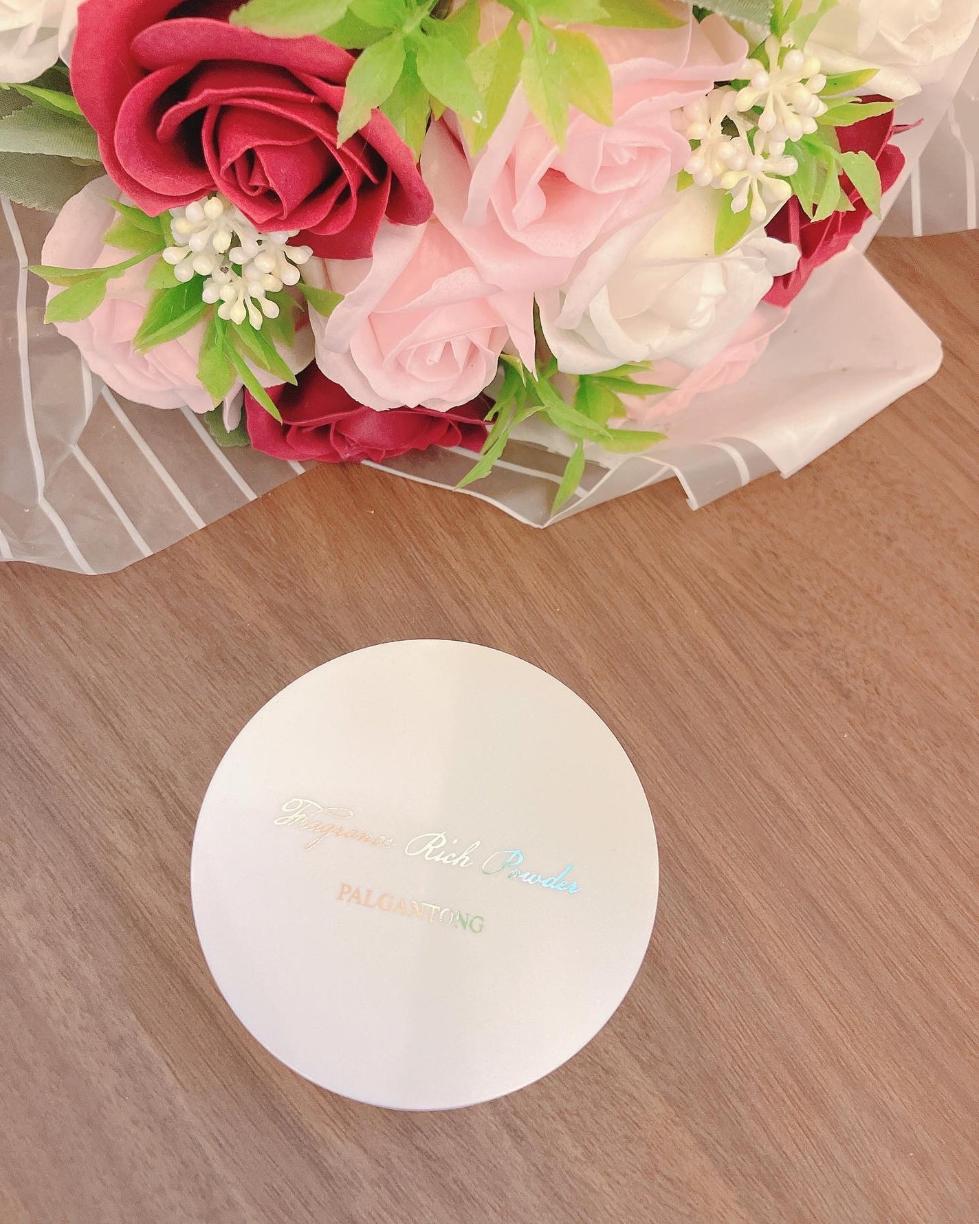 フレグランスリッチパウダー J(ペアーの香り)/パルガントン/ルースパウダーを使ったクチコミ(3枚目)