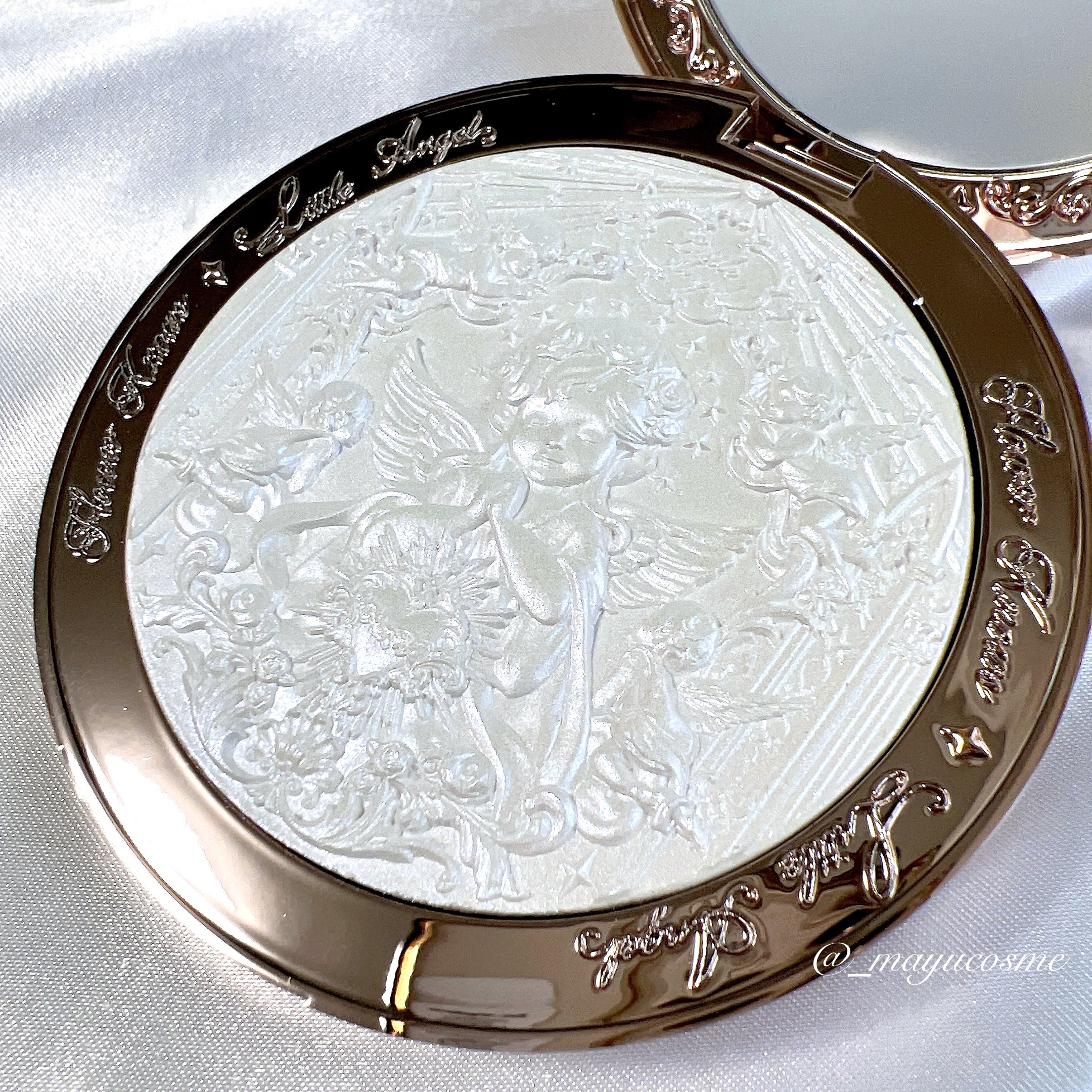 フラワーノーズ リトルエンジェルコレクション ハイライター L04 Moon River (月亮河)/FlowerKnows/パウダーハイライトを使ったクチコミ（3枚目）