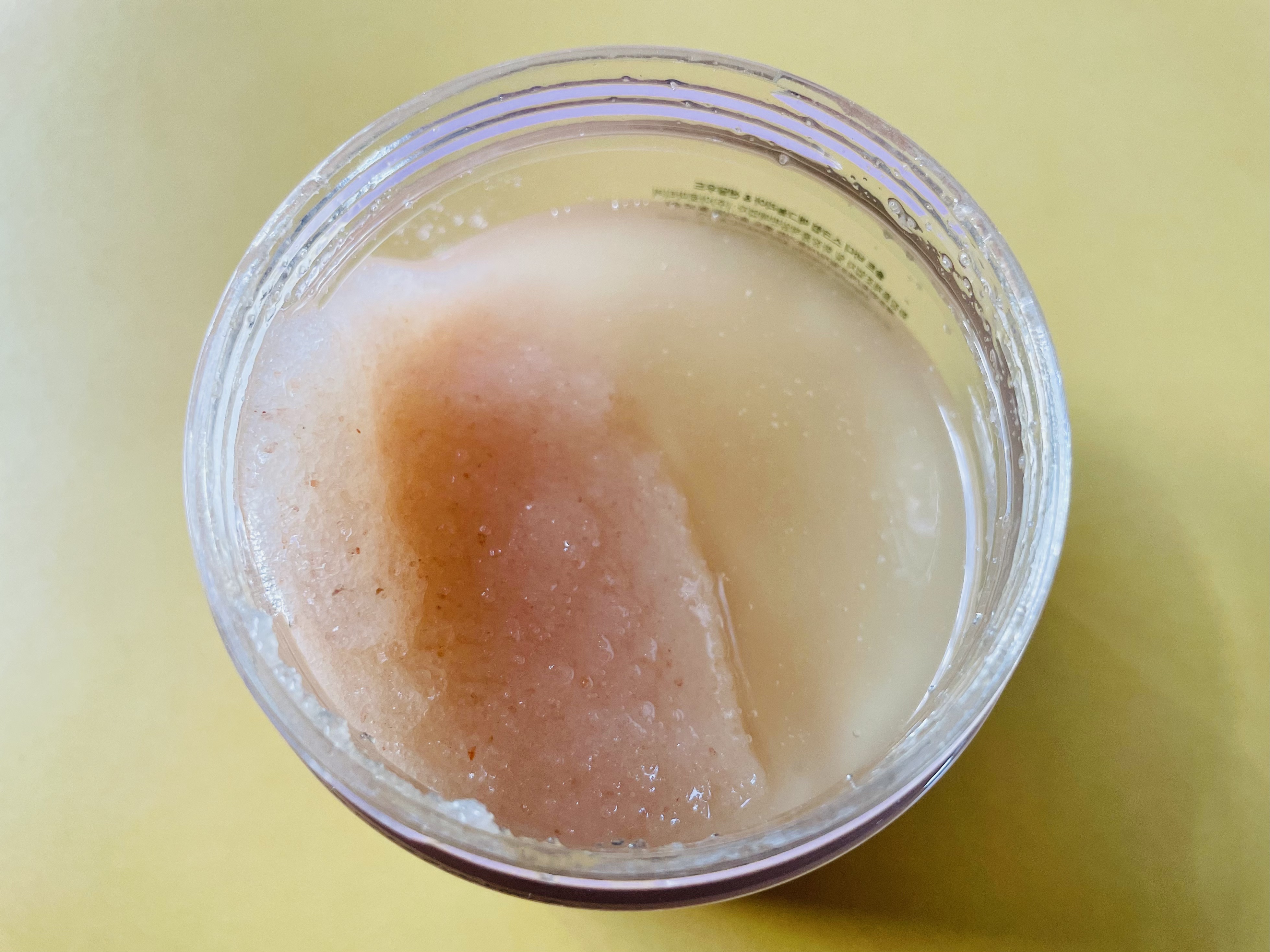 ソルトボディスクラブマグノリア＆サンダルウッド/AROMATICA/ボディスクラブを使ったクチコミ（3枚目）