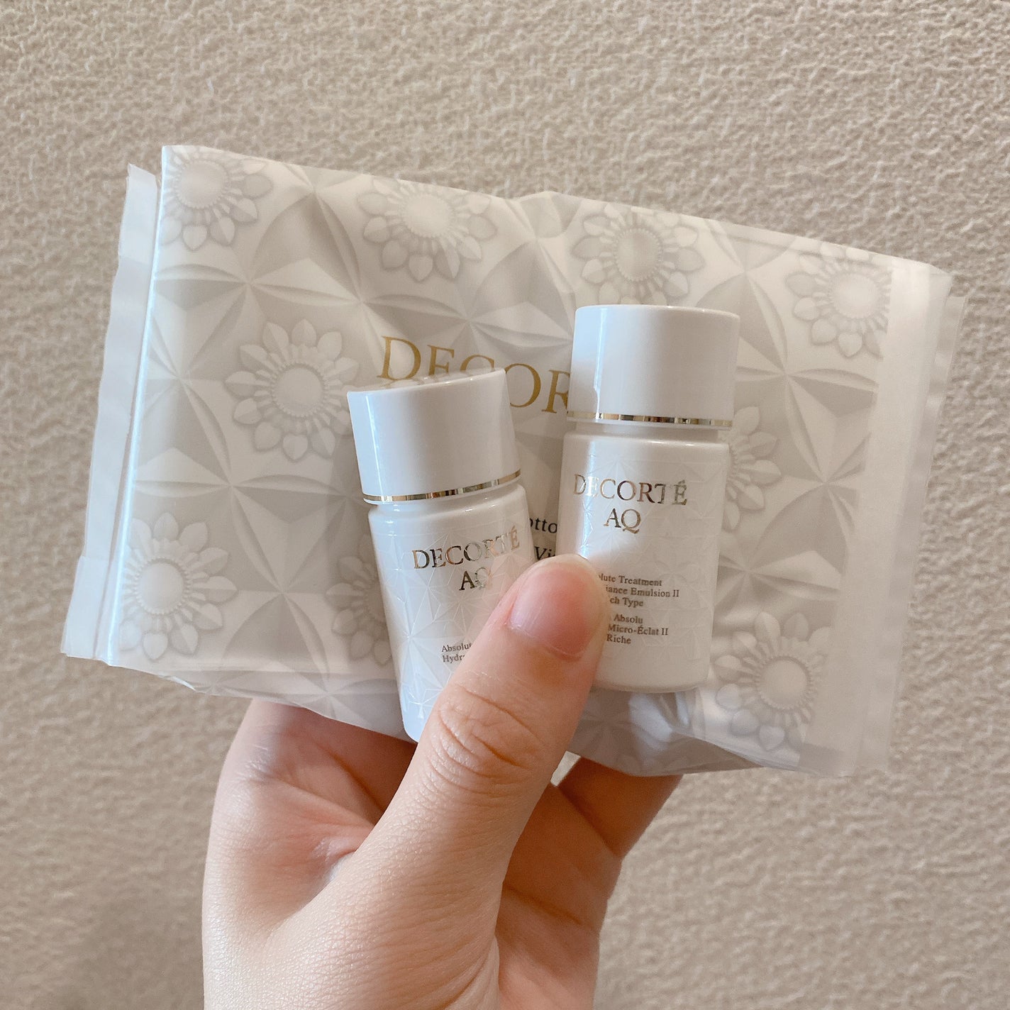 AQ アブソリュート エマルジョン マイクロラディアンス Ⅱ/DECORTÉ/乳液を使ったクチコミ(1枚目)