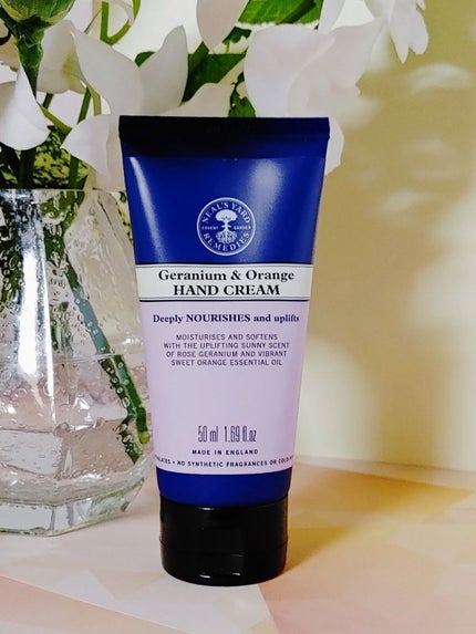 ニールズヤード レメディーズ ゼラニウム&オレンジ ハンドクリームのクチコミ「ニールズヤード レメディーズ ゼラニウム&オレンジ ハンドクリーム 50g 3,300円
香.....」(1枚目)