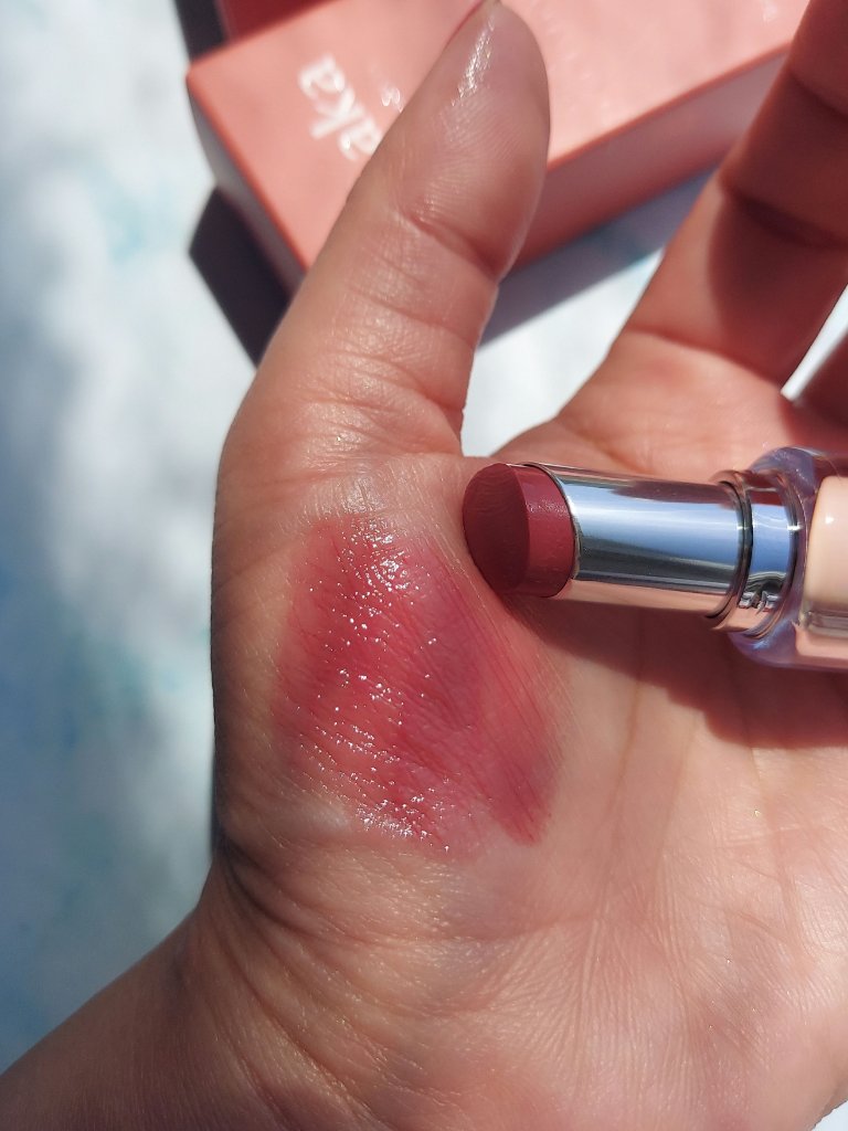 ボンディンググロウリップスティック/Laka/口紅を使ったクチコミ（2枚目）